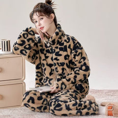 Women’s Leopard Print Fleece Pajama Set