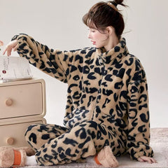 Women’s Leopard Print Fleece Pajama Set
