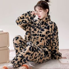 Women’s Leopard Print Fleece Pajama Set