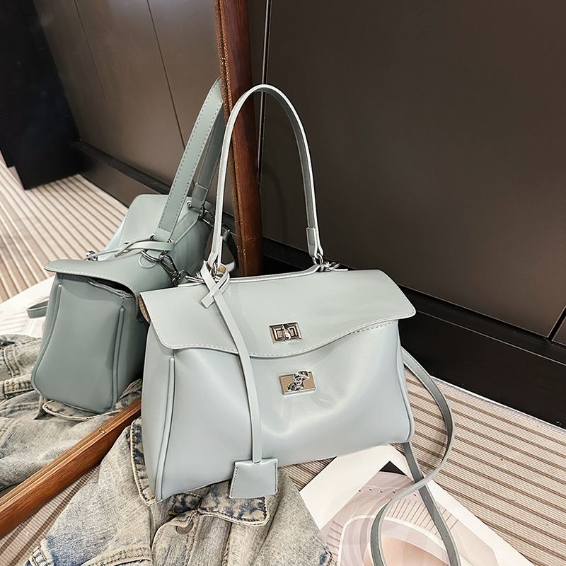 Women’s Elegant Structured Shoulder Handbag